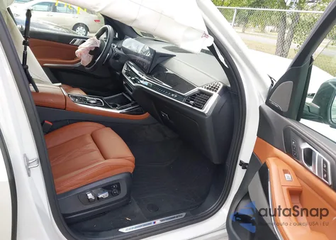 2024 BMW X7 xDrive40I z USA, uszkodzony, nr VIN 5UX23EM08R9U94106